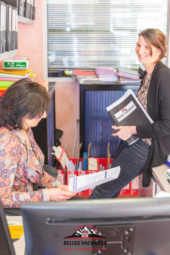 travail-equipe-syndic-de-copropriete-belles-vacances-immobilier-saint-lary